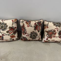 Throw Pillows (Ashley furniture) 