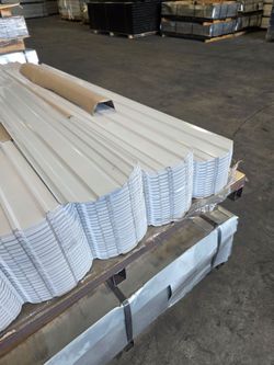 Cercas materiales Abrimos de lunes a domingo