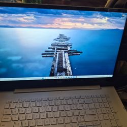 Dell Inspiron 17 7000 2 In 1 