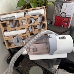 Dog & Cat Pet Grooming Kit & Vacuum Large Capacity w / 6 Clipper Tools
