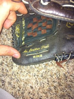 10" youth baseball glove