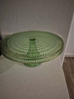 Green cake tray