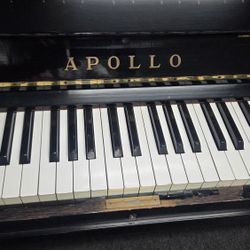 Yamaha U3 Comparison 52 Inch Studio Upright