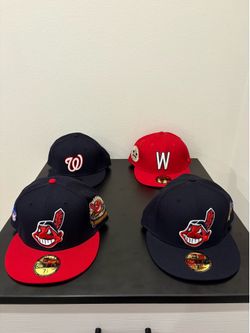 BRAND NEW 7 1/2 NEW ERA FITTEDS