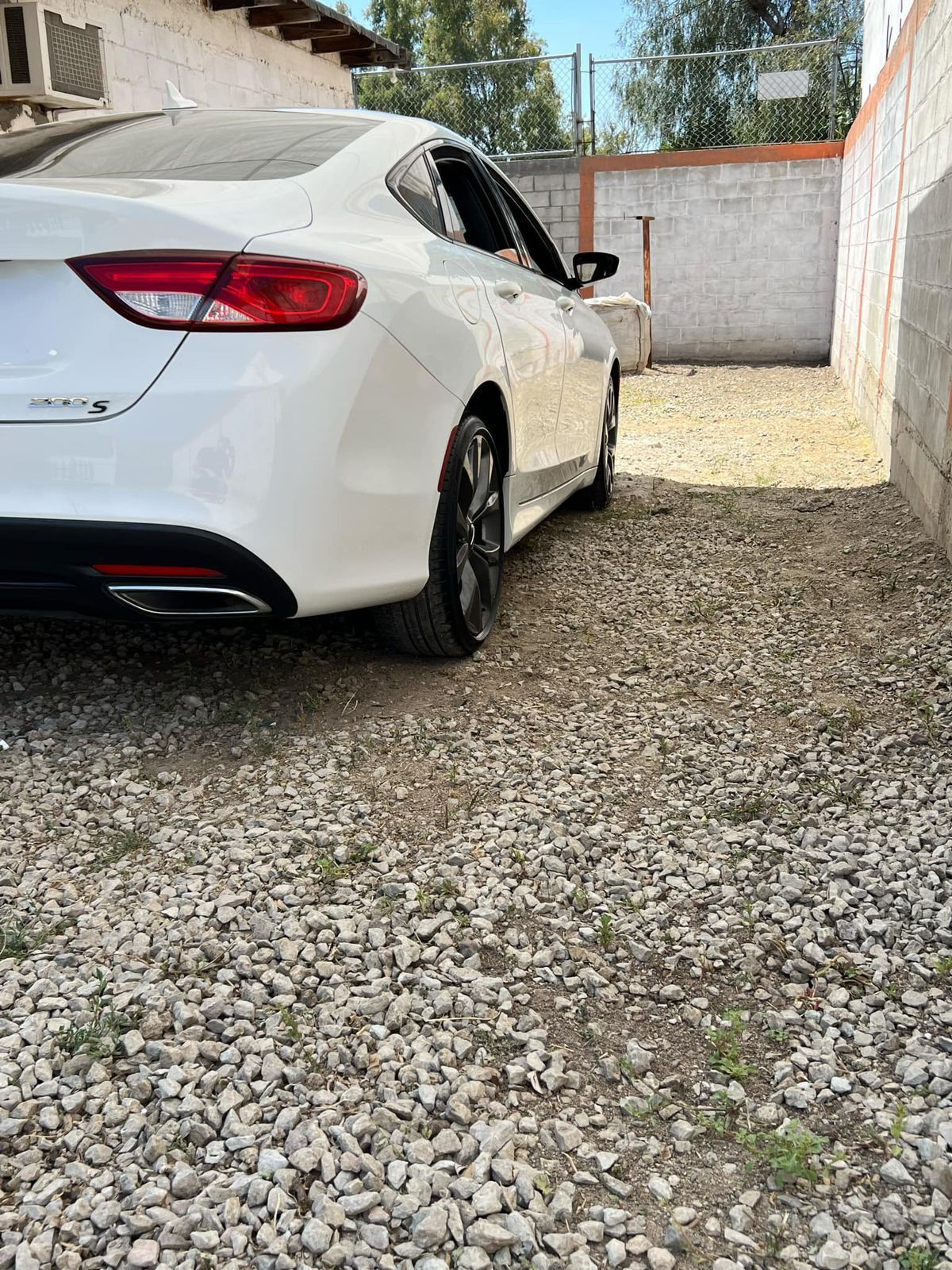 2016 Chrysler 200