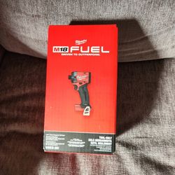 /

Drills

/

Impact Drivers

Summer Doing

Milwaukee

M18 FUEL 18V Lithium-Ion Brushless Cordless 1/4 in. Hex Impact Driver (Tool-Only)


