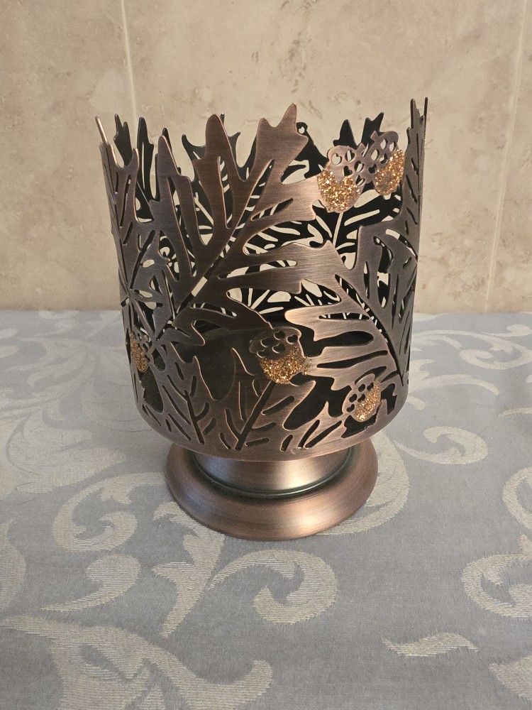 Brand New BBW 3 wick Fall Candle Holder