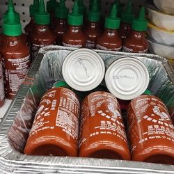 Huy Fong SIRACHA SAUCE