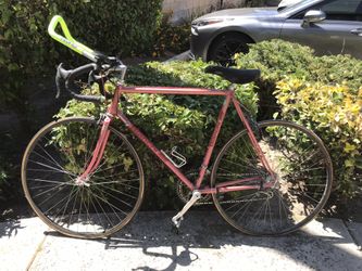 Vintage Bianchi Road Bike for Sale in Garden Grove, CA - OfferUp