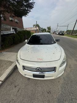 Nissan Maxima