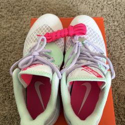 Size 9 Women’s Volleyball Shoes