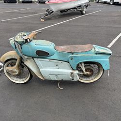 1960 Ariel Arrow Leader 