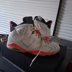 Nike Air Jordan 6 Retro