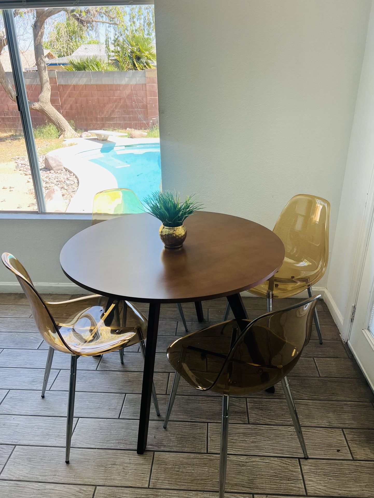 Small Round Dining Table And 4 Chairs