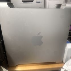 Apple Mac G5 W/ Monitor