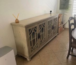 Credenza for dinning room