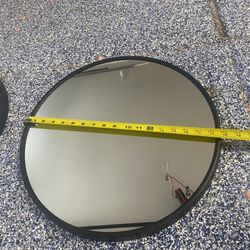 2 Black Mirrors