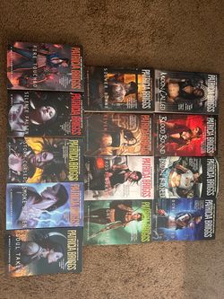 Patricia Briggs Mercy Thompson Series 13 Paperbacks