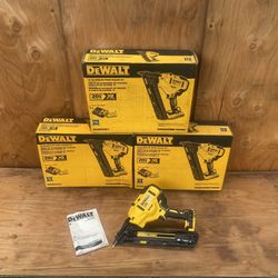 Dewalt 15ga Angled Finish Nailer (Tool Only) Model DCN650