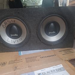Two twelve inch polk, whoopers\nBoom boom with box