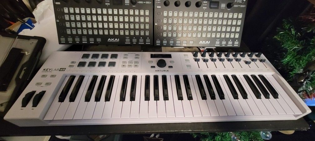 Arturia KeyLab Essential mk2 In Great Condition. I Have Manual.