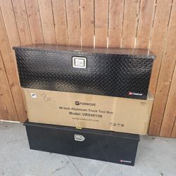 NEW EACH FOR SALE ALUMINUM BLACK TOOL BOX 48X15X15 INCLUDING KEYS FOR ANY QUESTION TEXT ME PLEASE SE HABLA ESPAÑOL THANKS