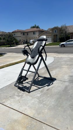 Inversion table