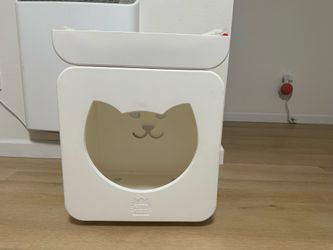 Cat house with bed