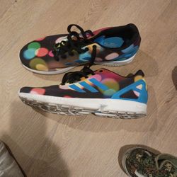 Adiddas Athletic Shoes 