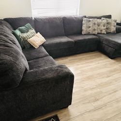 Dark grey Sectional Semi New 