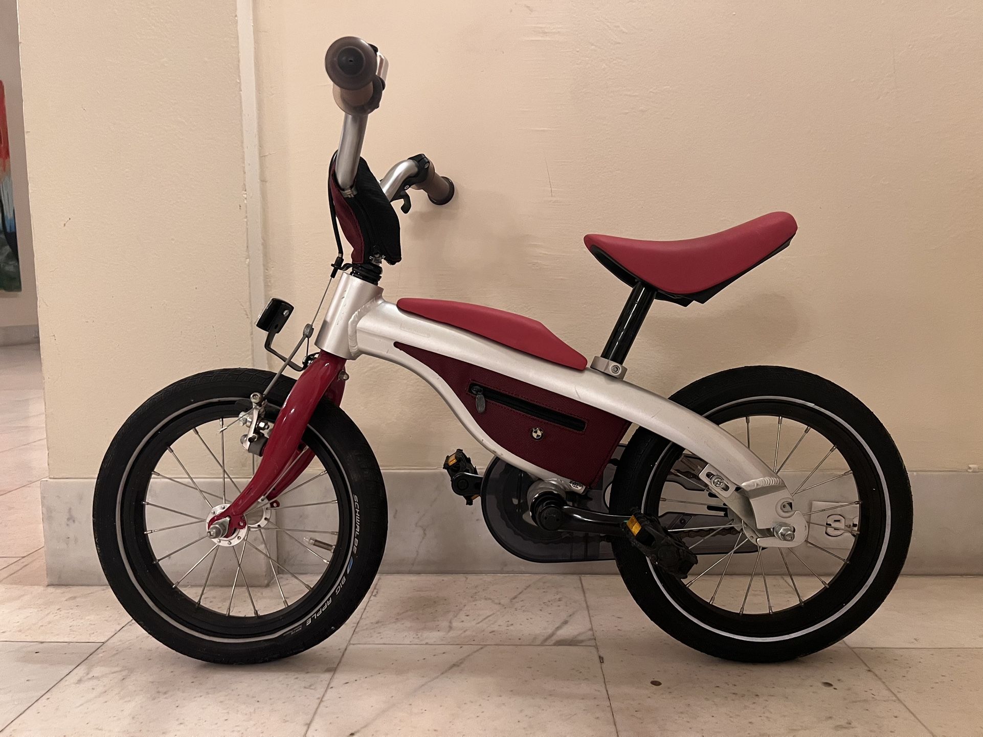 Balance Bike With Removable Paddles