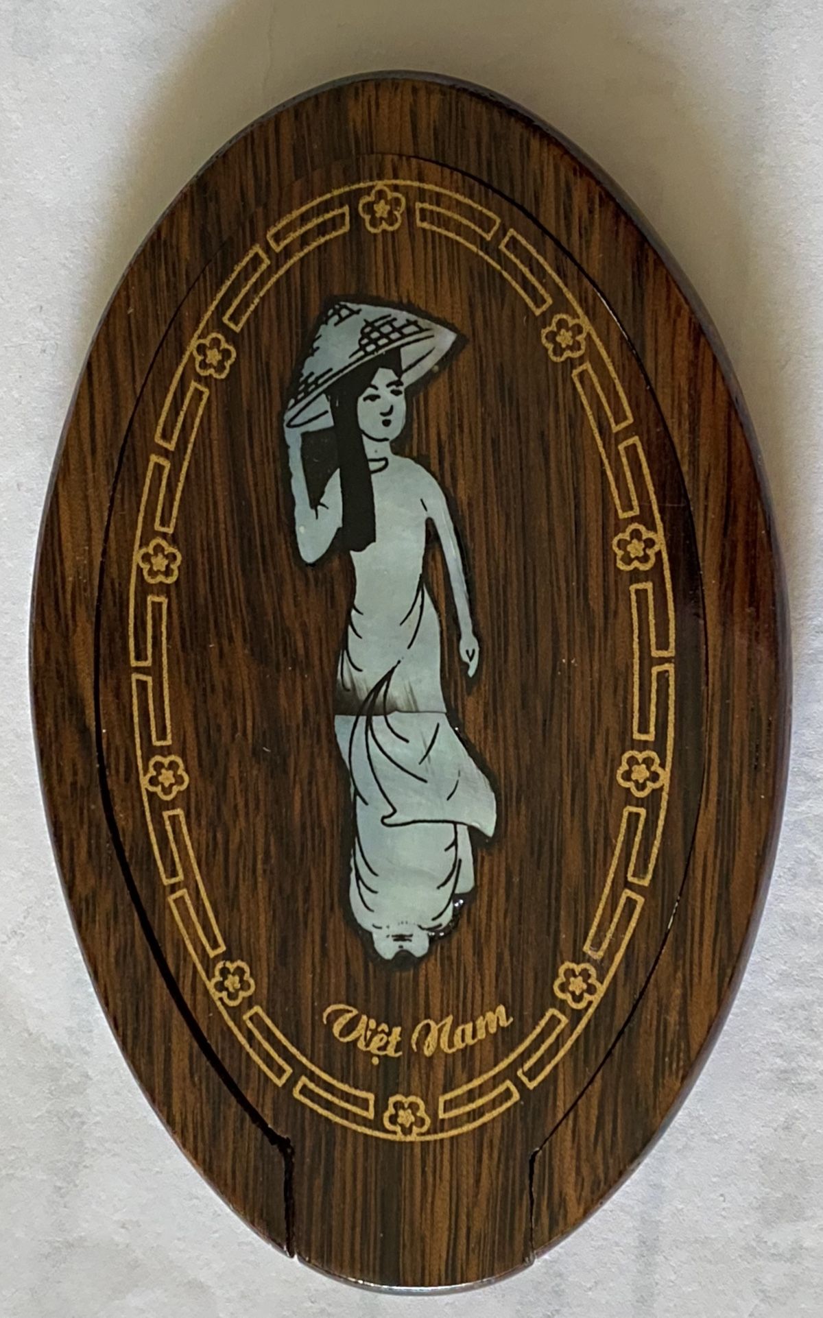 Vietnam Folding Pocket Mirror -Mother Of Pearl
