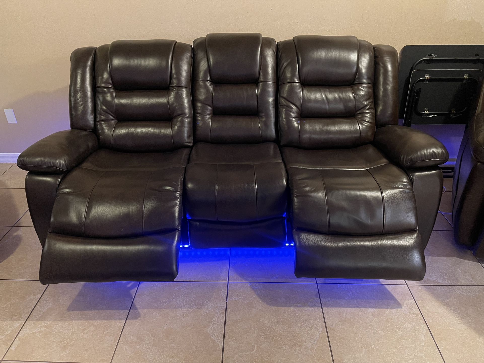 Reclainer Sofa 