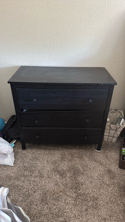Free dresser as is