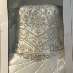 Wedding Gown With Warranty 