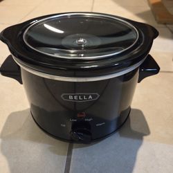 Bella Small Crock Pot