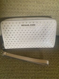 Micheal kors wrist purse/ wallet