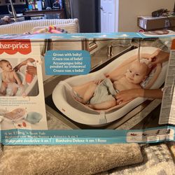 Brand New Fisher Price 4-in-1 Baby Bath Tub