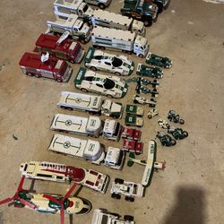 Hess Toy Trucks & Vehicles Lot – Holiday Trucks, Cars, Plane