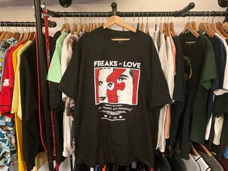 Pleasures Freaks In Love Graphic Tee Black Streetwear Shirt Size 2XL