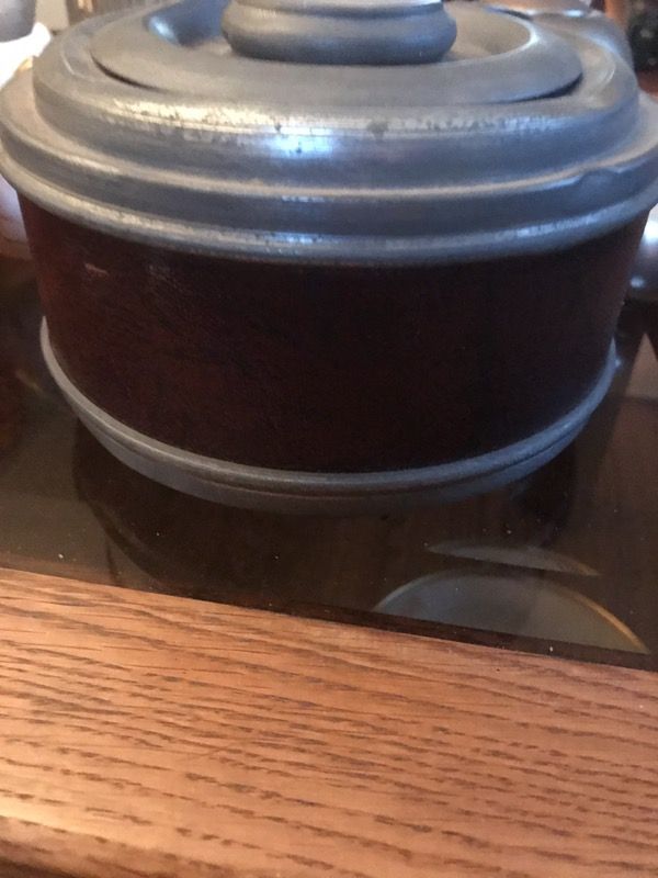 Hubadoor pipe tobacco container