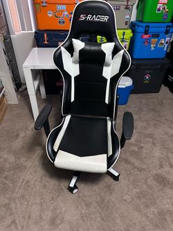 Gaming chair
