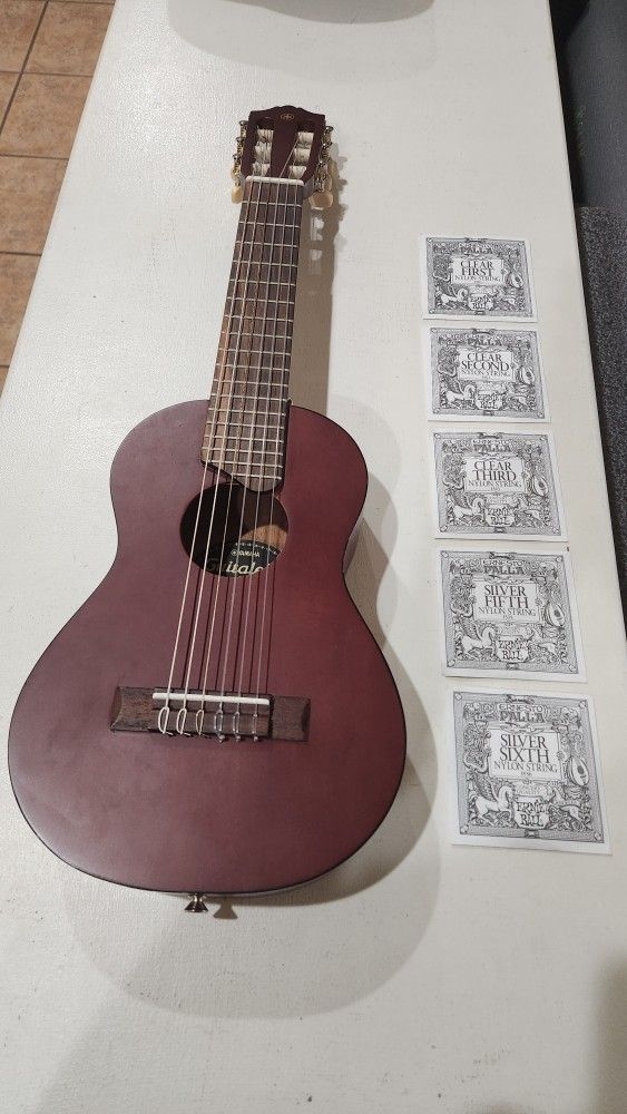 Yamaha GL1 Guitalele