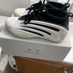Adidas JAMES HARDEN Vol 9