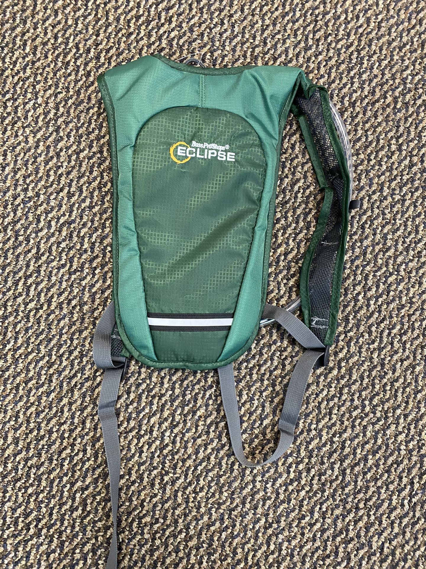New!! Bass ProShops Eclipse 1.5L Hydration Backpack
