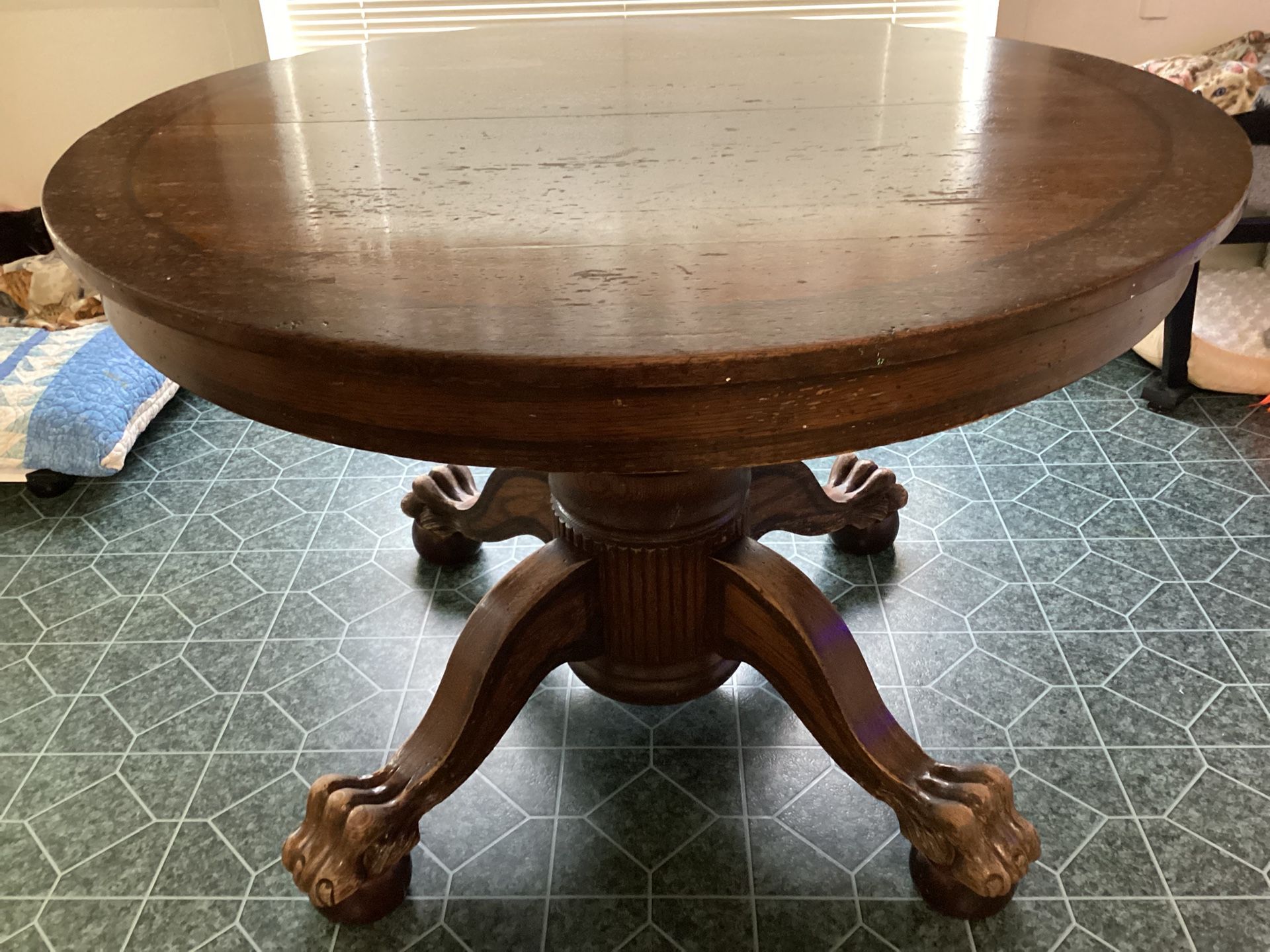 1800S Clawfoot Kitchen Table