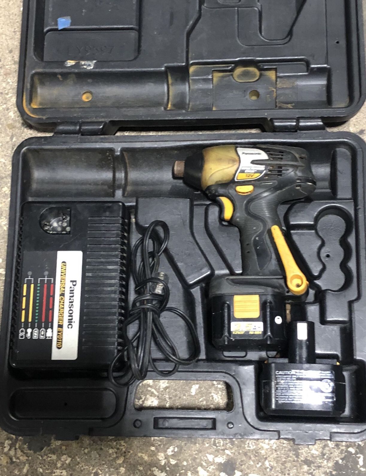 panasonic inpact driver drill set 2 batteries and Charger $75