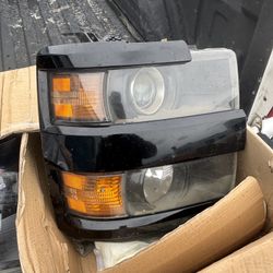 2015 Silverado Headlight Passenger Side 