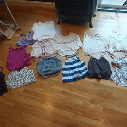 Gently Used Girls / Women Clothes (41 Pieces)