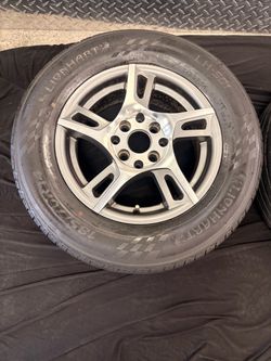 14-Inch Alloy Wheel with Lionhart Tire